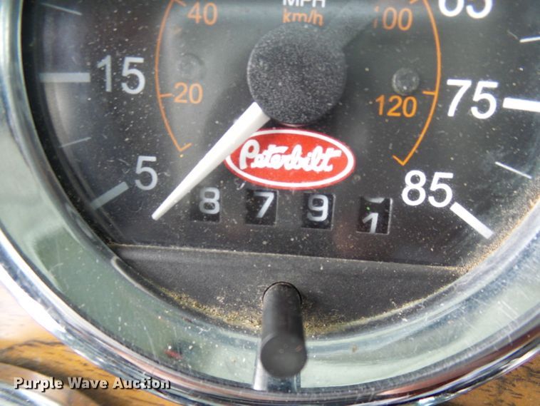 image for item DL0921 2000 Peterbilt 379  semi truck