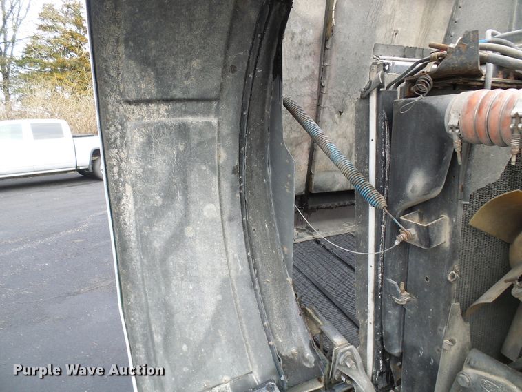 image for item DL0921 2000 Peterbilt 379  semi truck