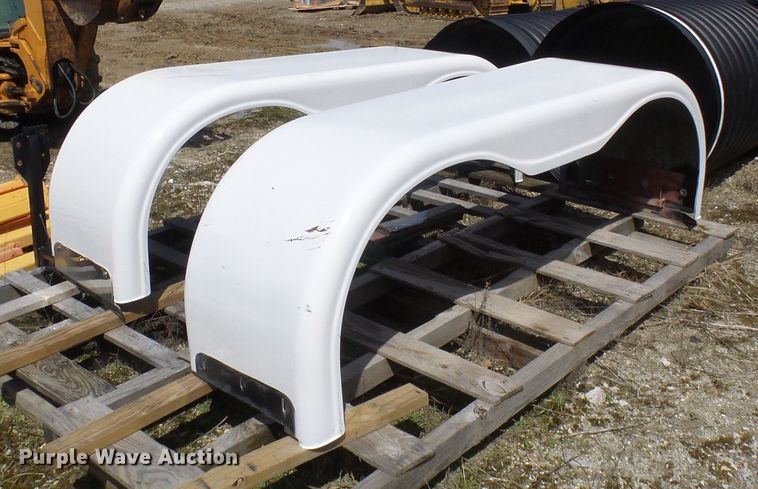 image for item DL0921 2000 Peterbilt 379  semi truck