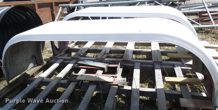 image for item DL0921 2000 Peterbilt 379  semi truck