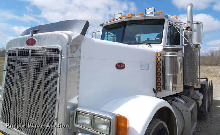 image for item DL0926 1992 Peterbilt 379  semi truck