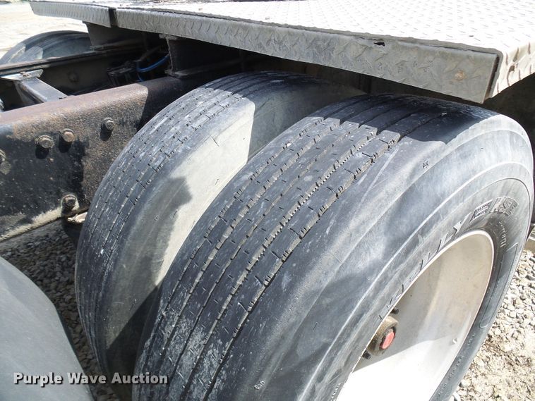 image for item DL0926 1992 Peterbilt 379  semi truck