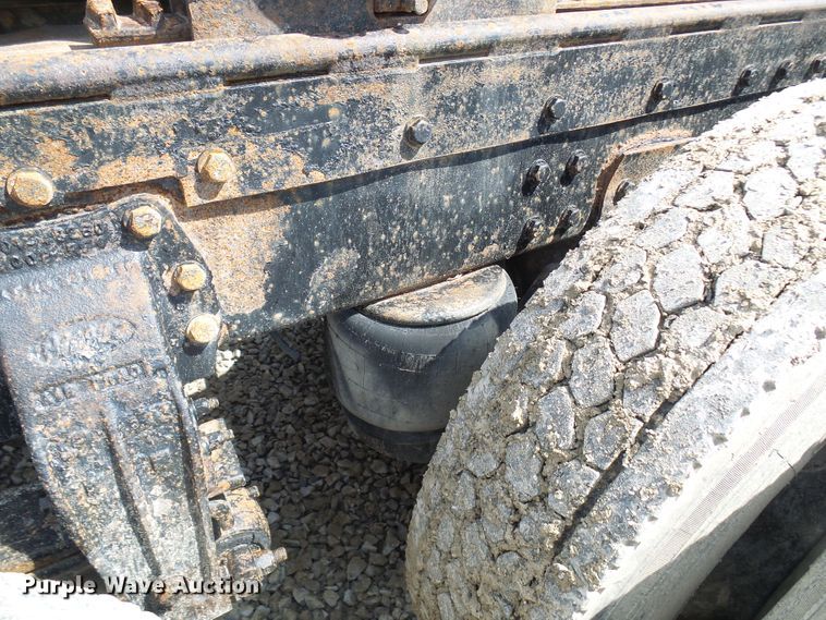 image for item DL0926 1992 Peterbilt 379  semi truck