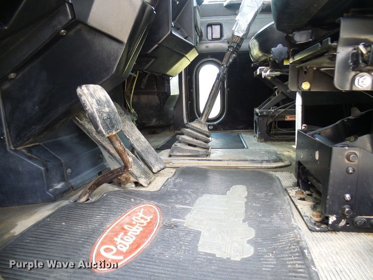 image for item DL0926 1992 Peterbilt 379  semi truck