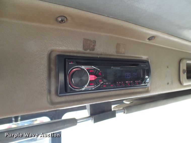 image for item DL0926 1992 Peterbilt 379  semi truck