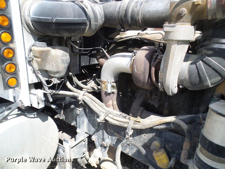 image for item DL0926 1992 Peterbilt 379  semi truck