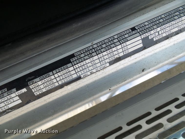 image for item DL0926 1992 Peterbilt 379  semi truck