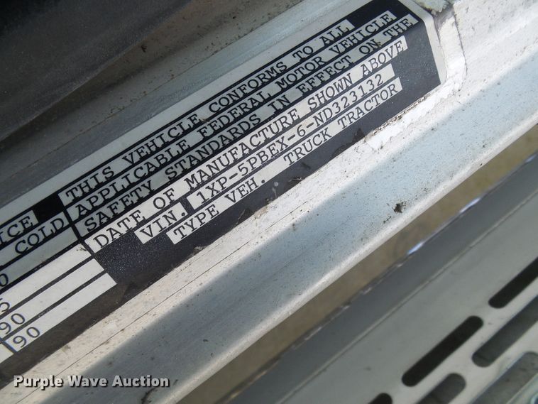 image for item DL0926 1992 Peterbilt 379  semi truck