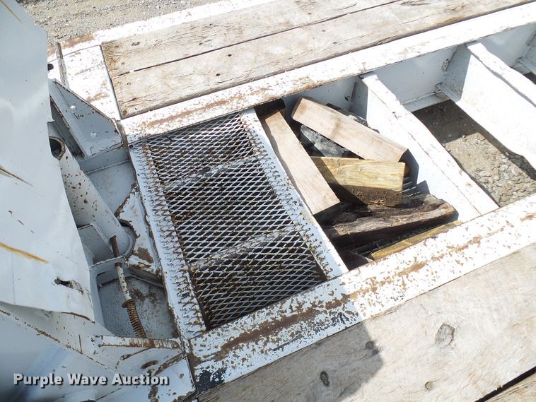 image for item DL0928 2000 Talbert TDW35SAHRG1T1 lowboy equipment trailer