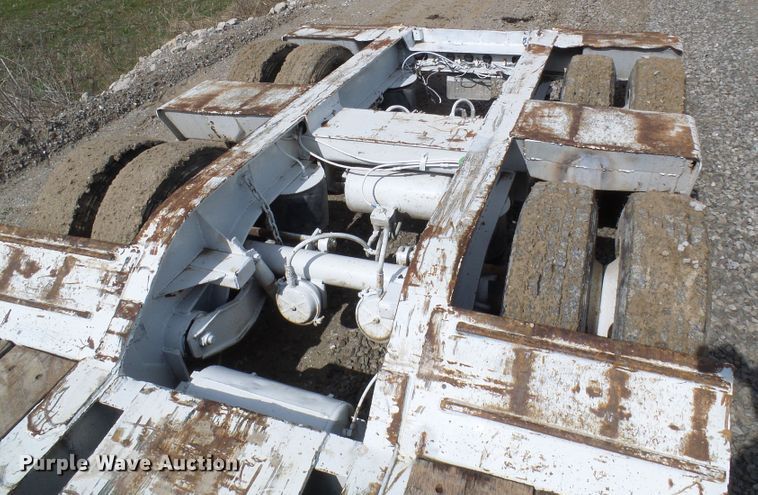 image for item DL0928 2000 Talbert TDW35SAHRG1T1 lowboy equipment trailer