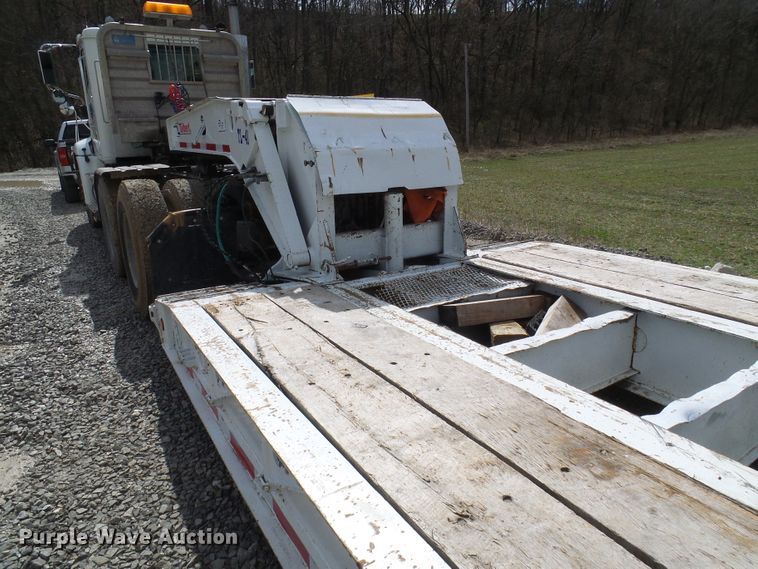image for item DL0928 2000 Talbert TDW35SAHRG1T1 lowboy equipment trailer