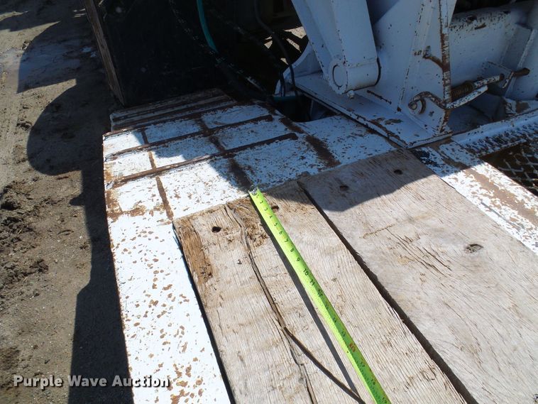 image for item DL0928 2000 Talbert TDW35SAHRG1T1 lowboy equipment trailer