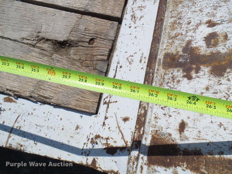 image for item DL0928 2000 Talbert TDW35SAHRG1T1 lowboy equipment trailer