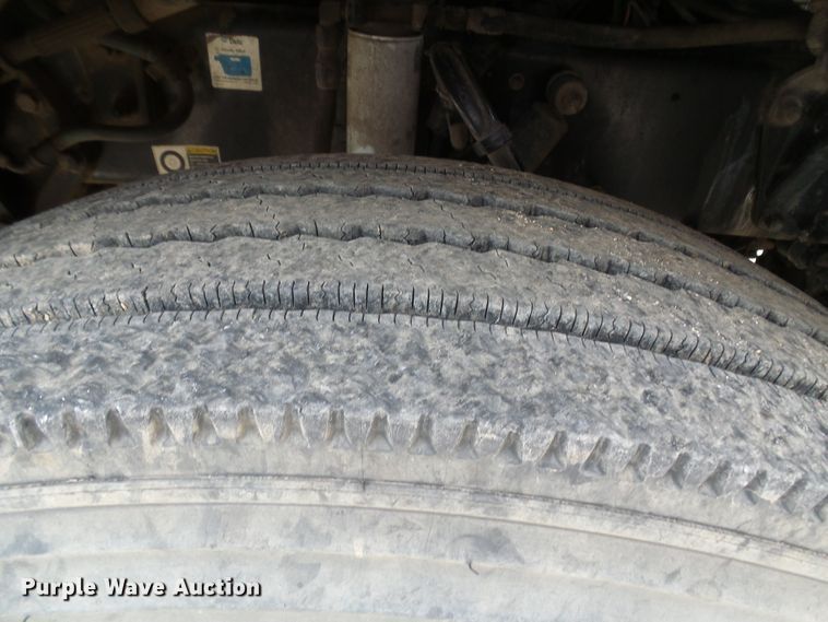 image for item DL0949 2007 Peterbilt 386  semi truck