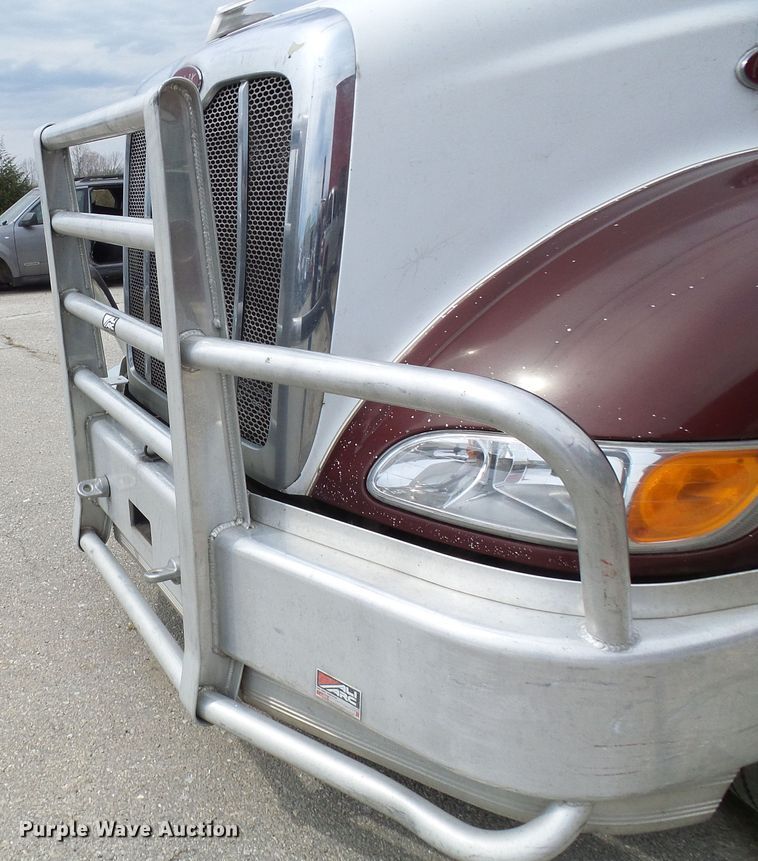 image for item DL0949 2007 Peterbilt 386  semi truck