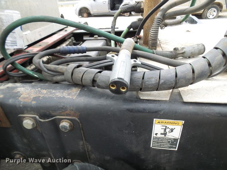 image for item DL0949 2007 Peterbilt 386  semi truck