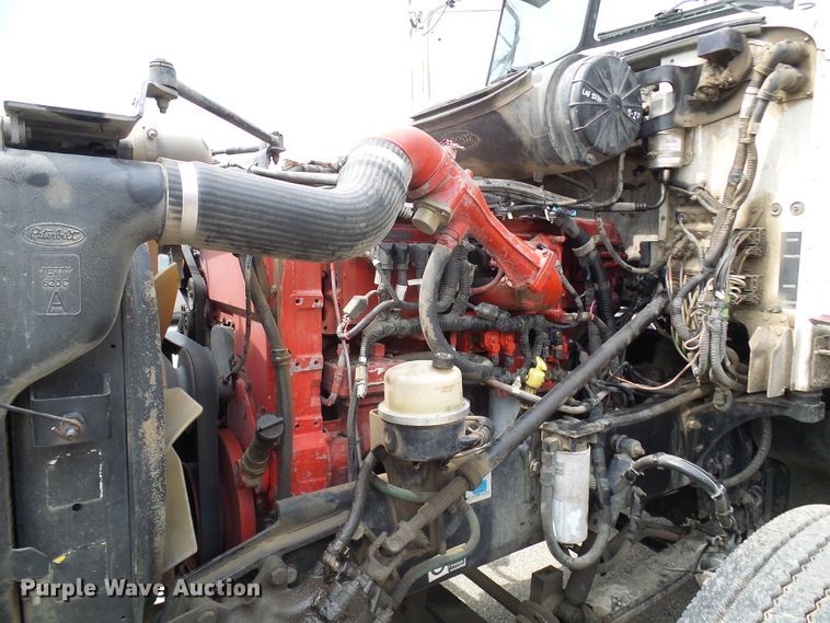 image for item DL0949 2007 Peterbilt 386  semi truck