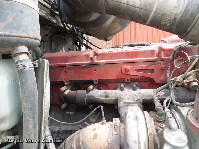 image for item DL0949 2007 Peterbilt 386  semi truck