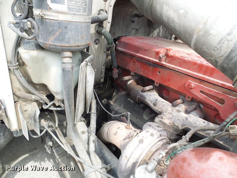 image for item DL0949 2007 Peterbilt 386  semi truck