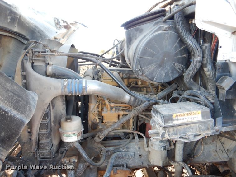 image for item DL2647 2005 Sterling AT9500  truck tractor