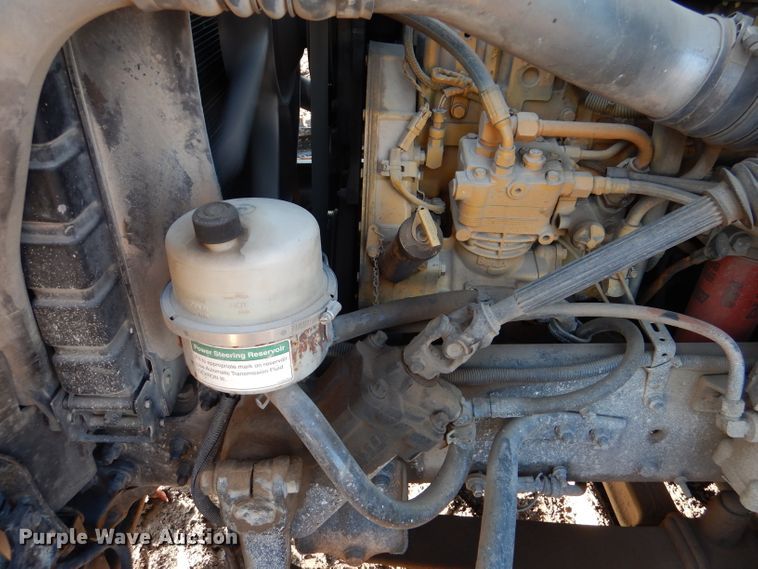 image for item DL2647 2005 Sterling AT9500  truck tractor