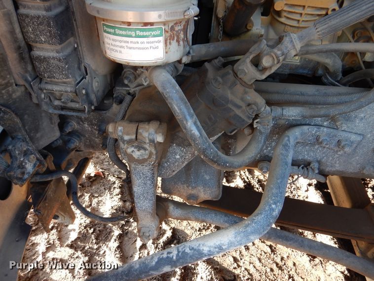 image for item DL2647 2005 Sterling AT9500  truck tractor