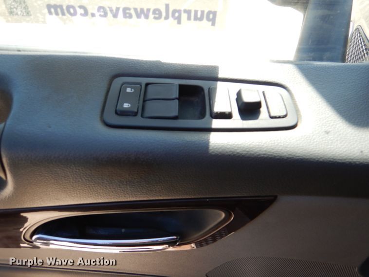 image for item DL2761 2015 Peterbilt 579  semi truck