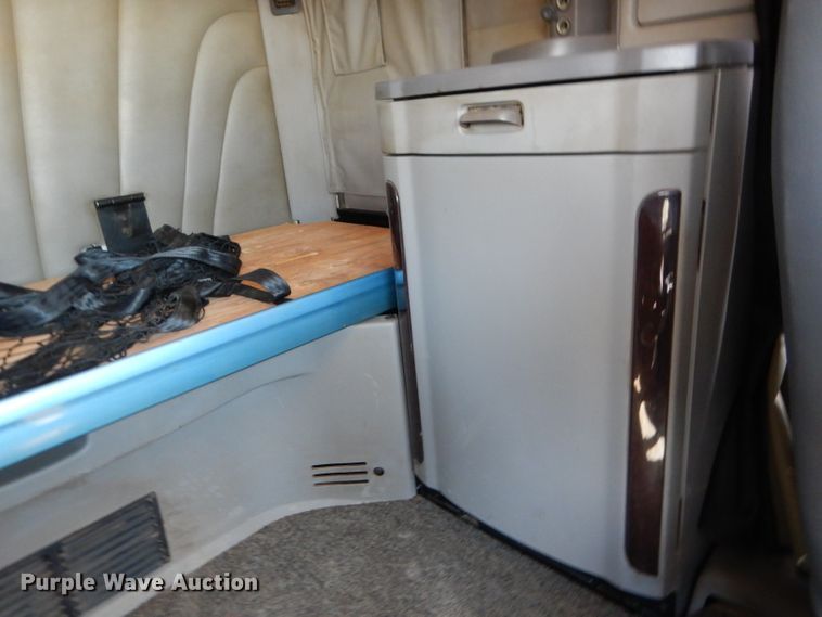 image for item DL2761 2015 Peterbilt 579  semi truck