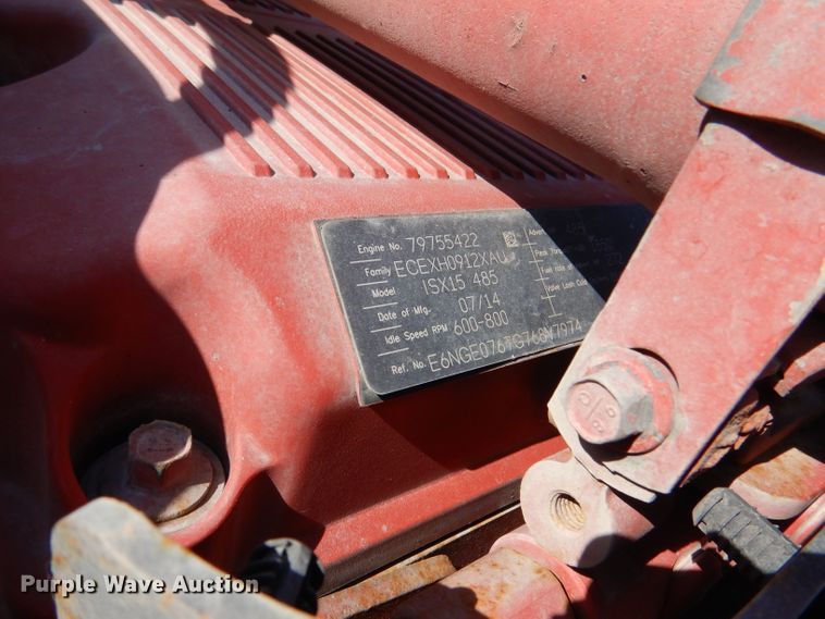 image for item DL2761 2015 Peterbilt 579  semi truck