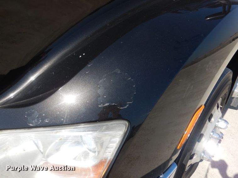 image for item DL2761 2015 Peterbilt 579  semi truck