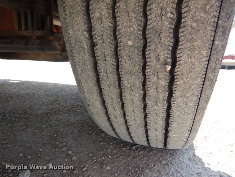 image for item DL2761 2015 Peterbilt 579  semi truck