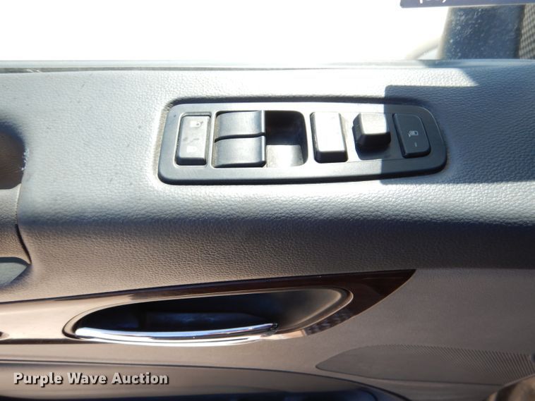 image for item DL2762 2015 Peterbilt 579  semi truck