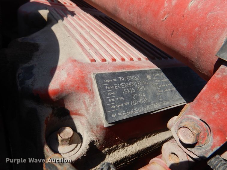 image for item DL2762 2015 Peterbilt 579  semi truck