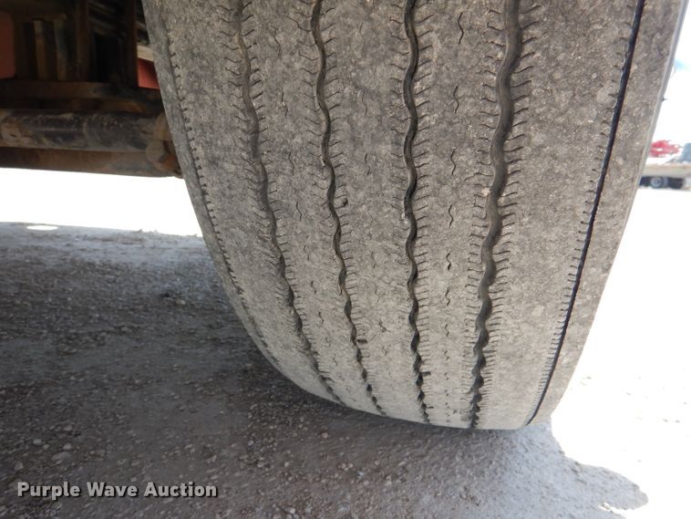 image for item DL2762 2015 Peterbilt 579  semi truck