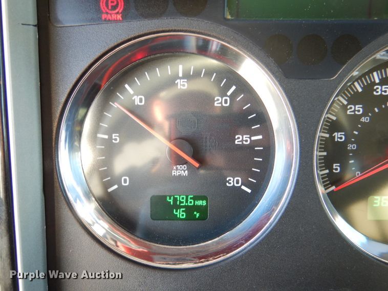 image for item DL4939 2012 Kenworth T800  semi truck