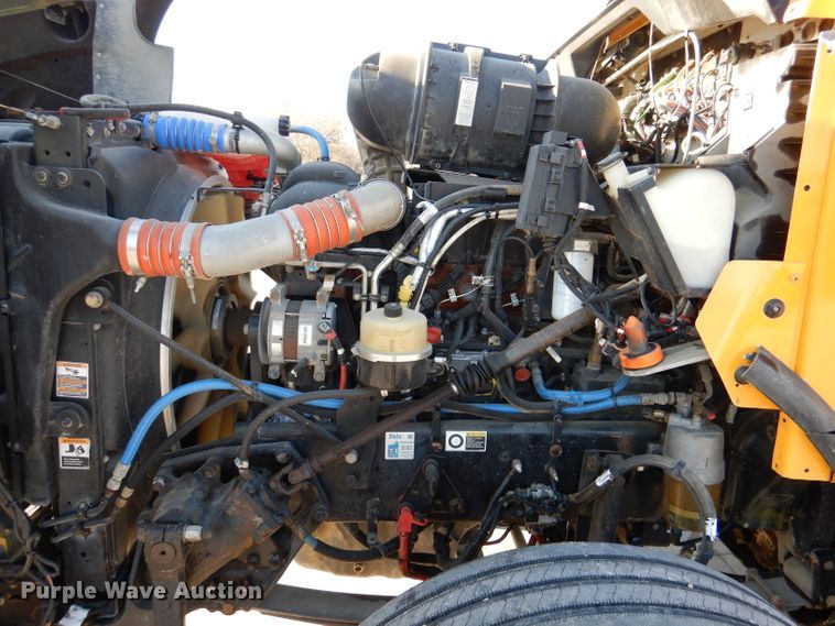 image for item DL4939 2012 Kenworth T800  semi truck