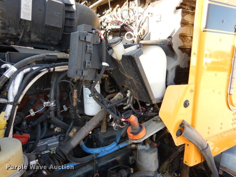 image for item DL4939 2012 Kenworth T800  semi truck