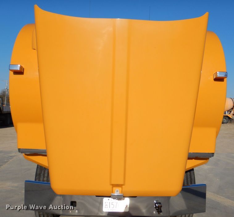 image for item DL4939 2012 Kenworth T800  semi truck