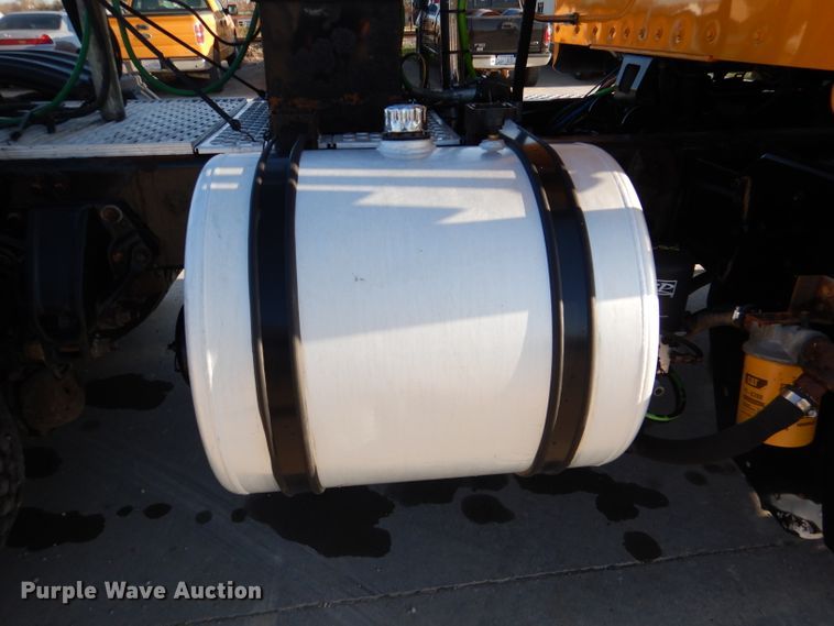 image for item DL4939 2012 Kenworth T800  semi truck