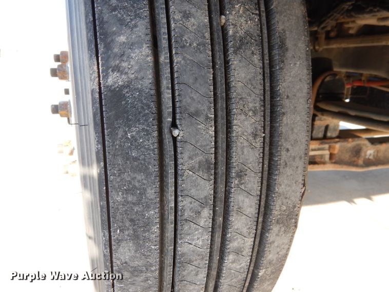 image for item DL4939 2012 Kenworth T800  semi truck