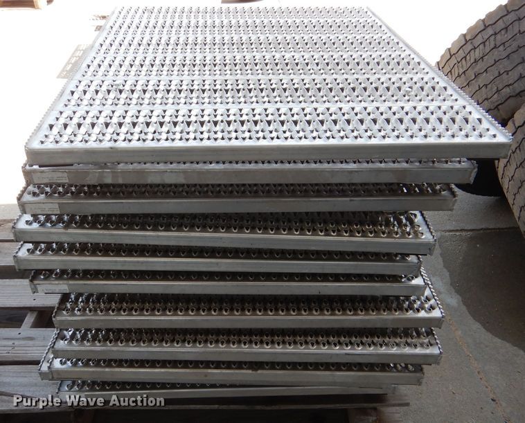 image for item DL4946 (11) 42" x 34" aluminum deck plates