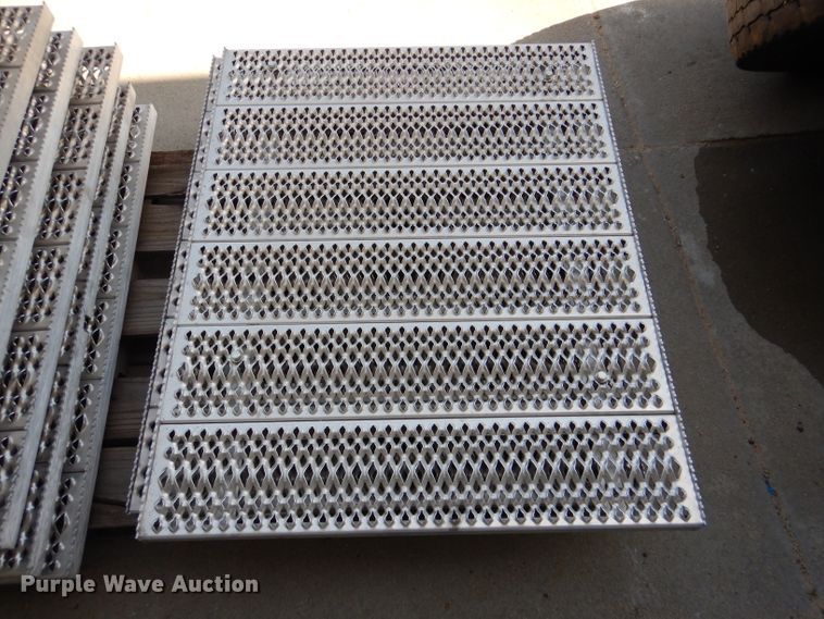 image for item DL4946 (11) 42" x 34" aluminum deck plates