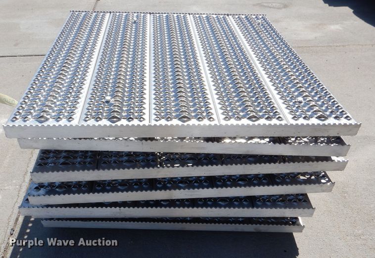 (7) 35" x 34" aluminum deck plates in Alma, KS Item DL4962 sold