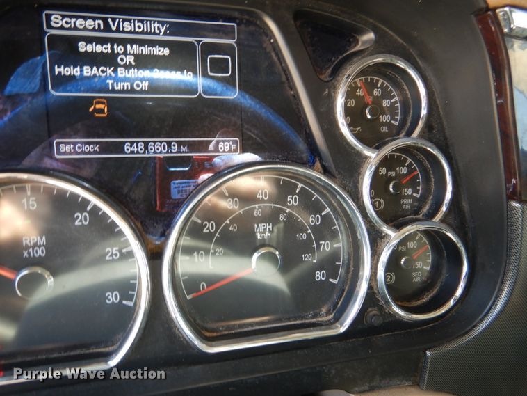 image for item DL4966 2015 Peterbilt 579  semi truck