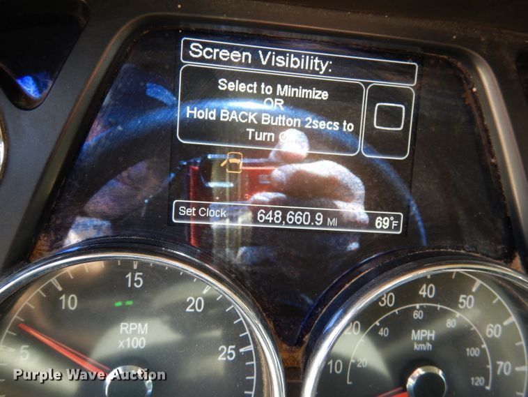 image for item DL4966 2015 Peterbilt 579  semi truck