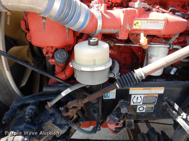 image for item DL4966 2015 Peterbilt 579  semi truck