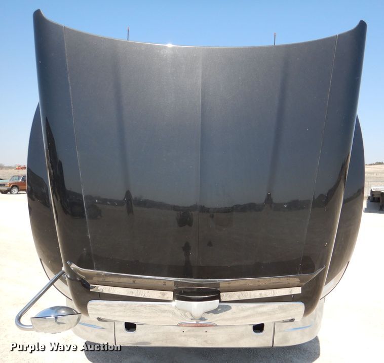 image for item DL4966 2015 Peterbilt 579  semi truck