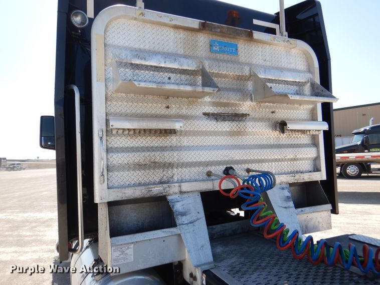 image for item DL4966 2015 Peterbilt 579  semi truck