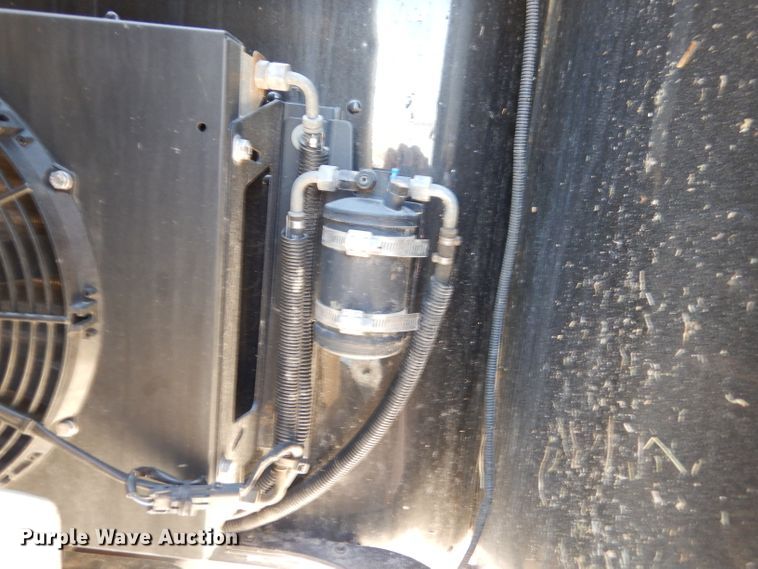 image for item DL4966 2015 Peterbilt 579  semi truck