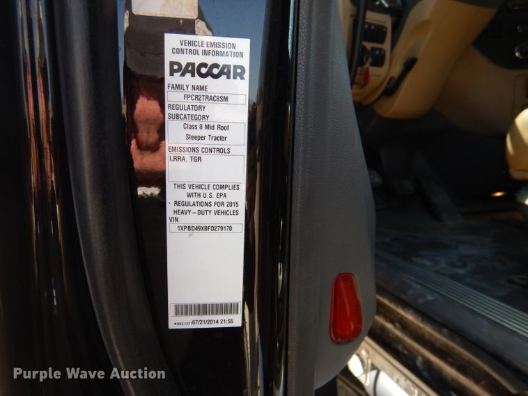 image for item DL4966 2015 Peterbilt 579  semi truck